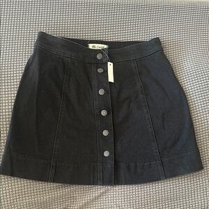 Madewell | Black Button-Up Denim Skirt | NWT | Size 6